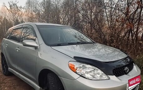 Toyota Matrix, 2004 год, 710 000 рублей, 1 фотография