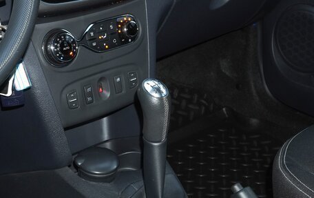 Renault Sandero II рестайлинг, 2014 год, 1 079 000 рублей, 17 фотография
