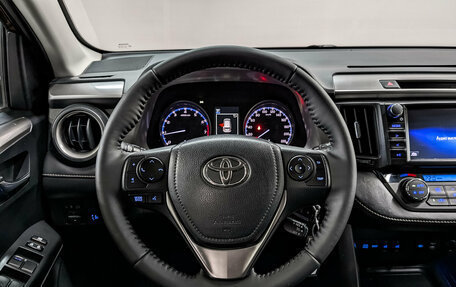 Toyota RAV4, 2017 год, 2 150 000 рублей, 21 фотография