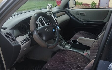 Toyota Highlander III, 2002 год, 770 000 рублей, 9 фотография