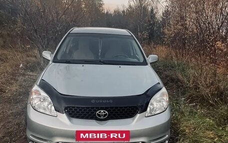 Toyota Matrix, 2004 год, 710 000 рублей, 11 фотография