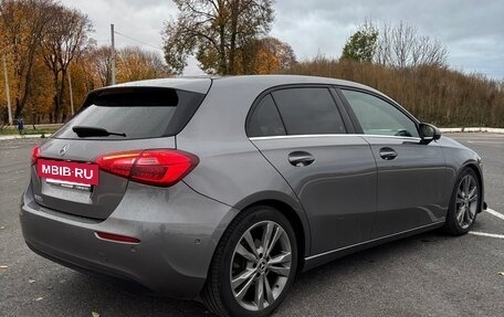 Mercedes-Benz A-Класс, 2019 год, 2 130 000 рублей, 3 фотография