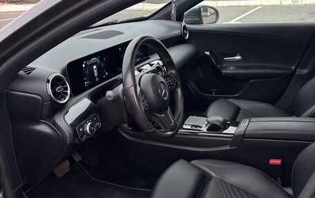 Mercedes-Benz A-Класс, 2019 год, 2 130 000 рублей, 6 фотография