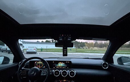 Mercedes-Benz A-Класс, 2019 год, 2 130 000 рублей, 9 фотография