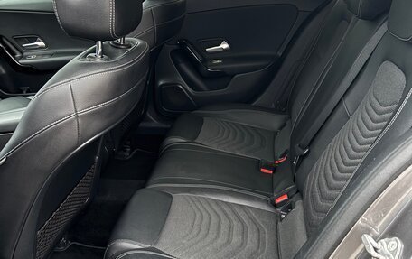 Mercedes-Benz A-Класс, 2019 год, 2 130 000 рублей, 7 фотография