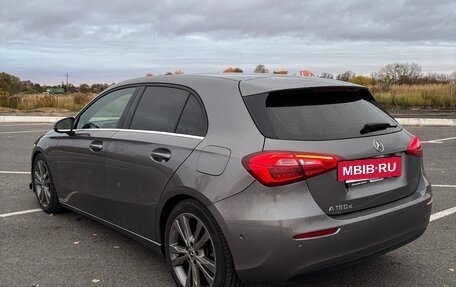 Mercedes-Benz A-Класс, 2019 год, 2 130 000 рублей, 5 фотография