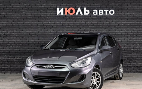 Hyundai Solaris II рестайлинг, 2011 год, 600 000 рублей, 1 фотография