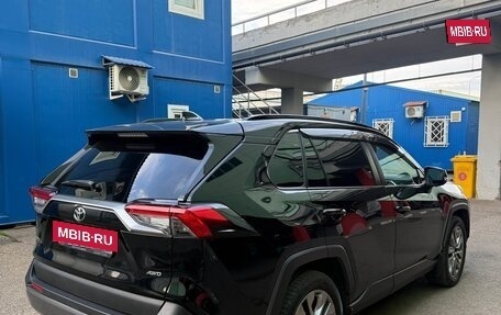 Toyota RAV4, 2020 год, 2 850 000 рублей, 5 фотография