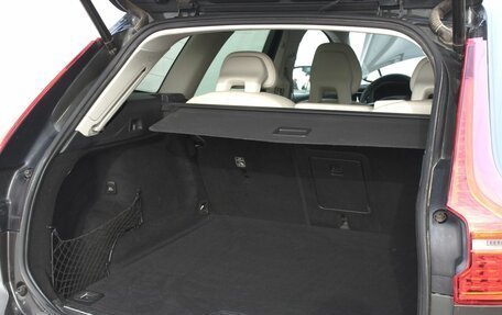 Volvo XC60 II, 2017 год, 3 570 000 рублей, 10 фотография