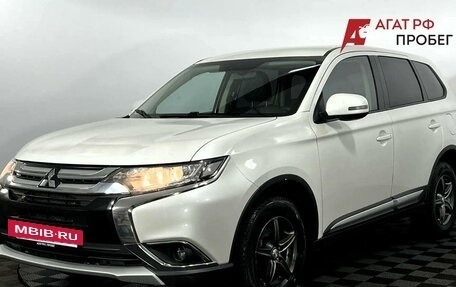 Mitsubishi Outlander III рестайлинг 3, 2018 год, 1 800 000 рублей, 2 фотография