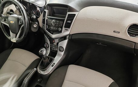 Chevrolet Cruze II, 2011 год, 570 000 рублей, 16 фотография