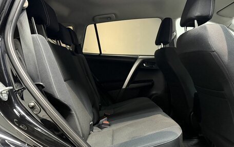 Toyota RAV4, 2018 год, 2 430 000 рублей, 18 фотография