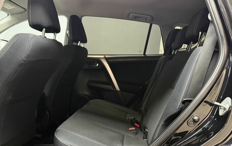 Toyota RAV4, 2018 год, 2 430 000 рублей, 17 фотография