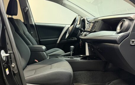 Toyota RAV4, 2018 год, 2 430 000 рублей, 19 фотография