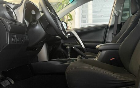 Toyota RAV4, 2017 год, 2 150 000 рублей, 6 фотография