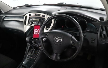 Toyota Kluger I, 2001 год, 571 000 рублей, 8 фотография