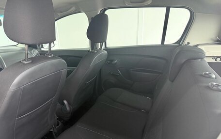 Renault Sandero II рестайлинг, 2016 год, 879 000 рублей, 17 фотография