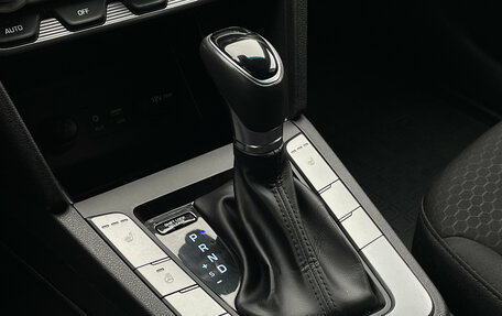 Hyundai Elantra VI рестайлинг, 2019 год, 1 399 000 рублей, 15 фотография