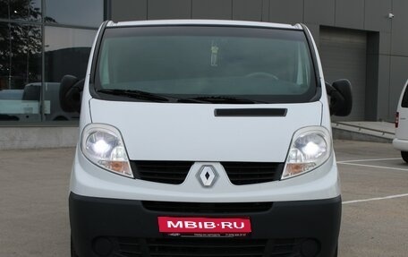 Renault Trafic, 2009 год, 1 669 000 рублей, 2 фотография