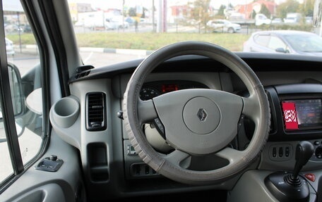 Renault Trafic, 2009 год, 1 669 000 рублей, 26 фотография