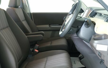 Honda Freed II, 2016 год, 1 699 000 рублей, 8 фотография