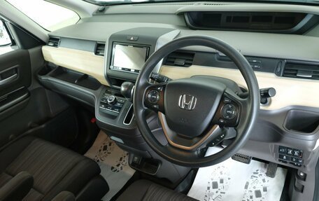 Honda Freed II, 2016 год, 1 699 000 рублей, 11 фотография