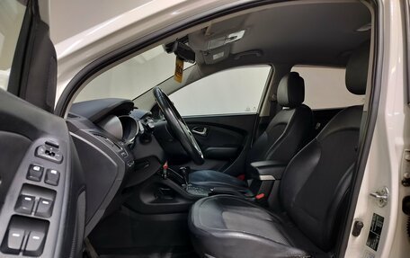 Hyundai ix35 I рестайлинг, 2012 год, 1 050 000 рублей, 17 фотография