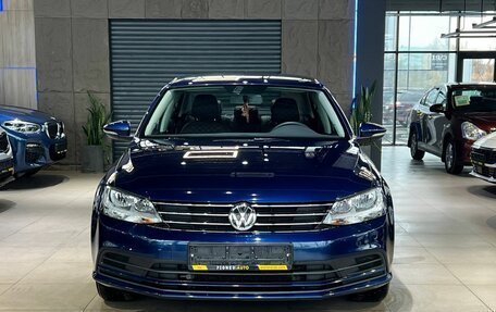 Volkswagen Jetta VI, 2015 год, 1 570 000 рублей, 2 фотография