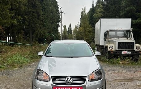Volkswagen Jetta VI, 2008 год, 870 000 рублей, 3 фотография