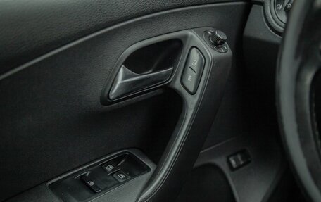 Volkswagen Polo VI (EU Market), 2012 год, 750 000 рублей, 7 фотография