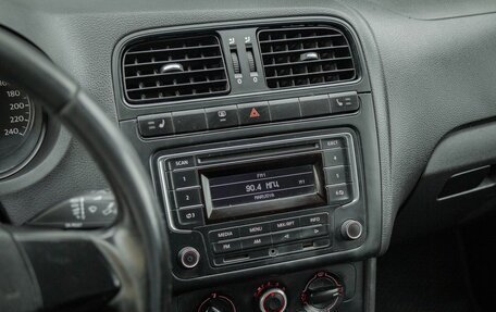 Volkswagen Polo VI (EU Market), 2012 год, 750 000 рублей, 11 фотография