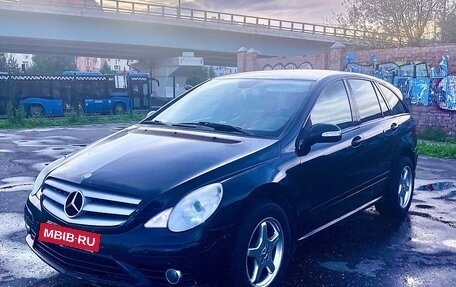 Mercedes-Benz R-Класс, 2008 год, 570 000 рублей, 2 фотография