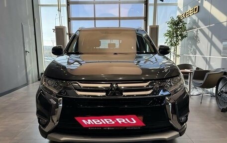 Mitsubishi Outlander III рестайлинг 3, 2016 год, 2 199 000 рублей, 2 фотография