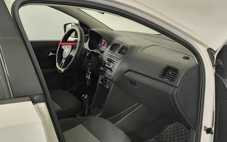 Volkswagen Polo VI (EU Market), 2013 год, 799 000 рублей, 9 фотография