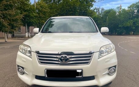 Toyota RAV4, 2012 год, 1 690 000 рублей, 2 фотография