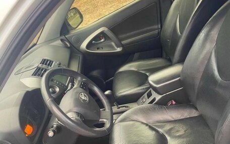 Toyota RAV4, 2012 год, 1 690 000 рублей, 10 фотография