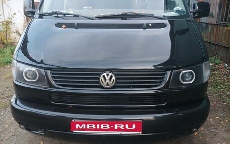 Volkswagen Multivan T4, 2003 год, 1 650 000 рублей, 2 фотография