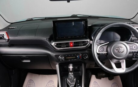 Toyota Raize I, 2020 год, 1 749 000 рублей, 13 фотография