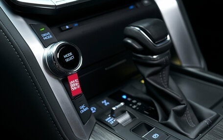 Toyota Land Cruiser, 2022 год, 9 890 000 рублей, 31 фотография