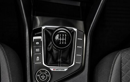 Volkswagen Tiguan II, 2017 год, 1 879 000 рублей, 14 фотография