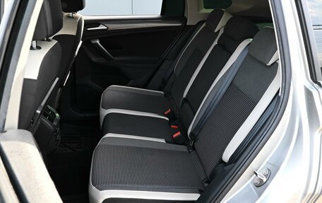Volkswagen Tiguan II, 2018 год, 2 674 000 рублей, 9 фотография