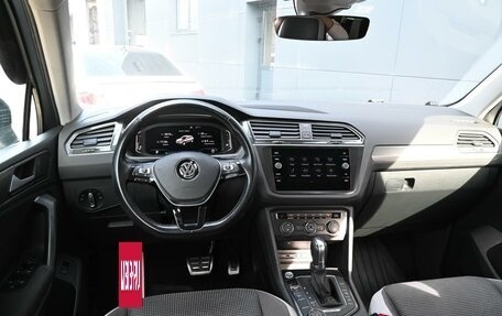 Volkswagen Tiguan II, 2018 год, 2 674 000 рублей, 6 фотография