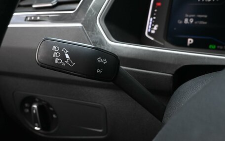 Volkswagen Tiguan II, 2018 год, 2 674 000 рублей, 14 фотография
