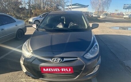 Hyundai Solaris II рестайлинг, 2012 год, 674 000 рублей, 2 фотография