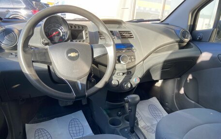 Chevrolet Spark III, 2012 год, 499 000 рублей, 7 фотография