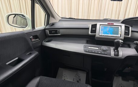 Honda Freed I, 2011 год, 1 039 000 рублей, 14 фотография