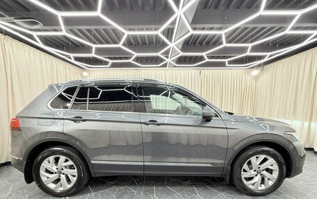 Volkswagen Tiguan II, 2021 год, 3 499 900 рублей, 7 фотография