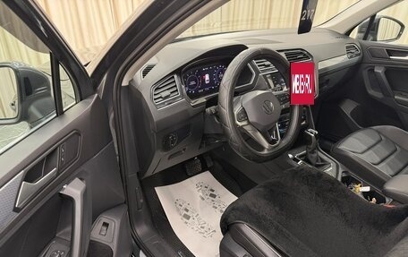 Volkswagen Tiguan II, 2021 год, 3 499 900 рублей, 10 фотография
