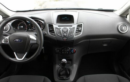 Ford Fiesta, 2017 год, 885 000 рублей, 15 фотография