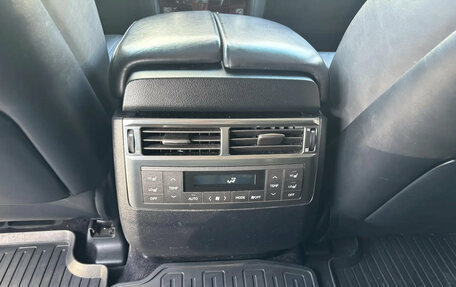 Lexus LX III, 2011 год, 2 970 000 рублей, 29 фотография